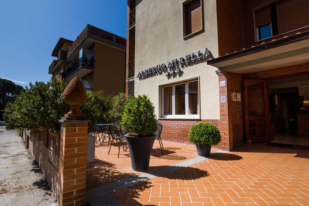 Hotel Mirella 카스틸리오네 델라 페스카이아 외부 사진